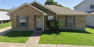 2721 Pakenham Drive Gallery 1