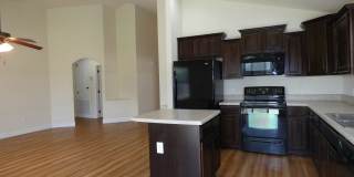 Charming 3-Bedroom Home Gallery 15