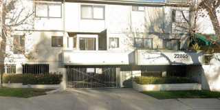 2 bed 2.5 bath townhome in Woodland Hills 2 bed 2.5 bath townhome in Woodland Hills Gallery 1
