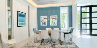 ** YOU WANT LUXURY AT ITS FINEST**ABSOLUTELY STUNNING ENTERTAINMENT 4\5 MOORINGS HOME ** Gallery 44