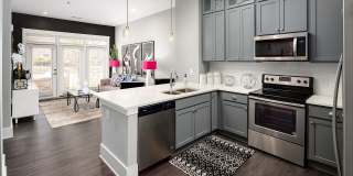 Abberly Onyx Gallery 1