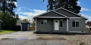 Pet Friendly Charming Remodeled 2 Bedroom Home! Gallery 1
