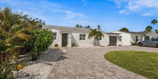 Coastal Luxury Living Just Minutes from Madeira Beach - 3bed | 2 bath Gallery 4