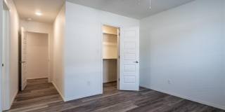 931 S Rupple Road Gallery 7