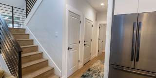 Fully Furnished Lake Oswego Gem!!!! Gallery 24