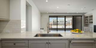 7181 E Camelback Road Gallery 5