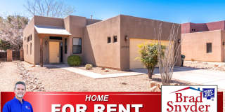 Spacious & Modern 3-Bedroom Home in Desirable Legends Valiente! Gallery 1
