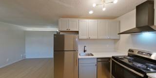University Manor - Newly Renovated Units just a short walk from Campus! Gallery 105