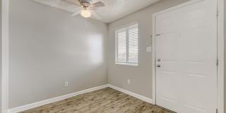 Parkwood Plaza Gallery 33