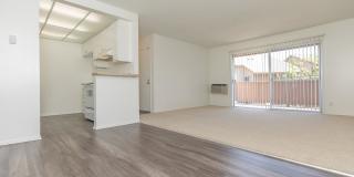 Fairway Village Gallery 18