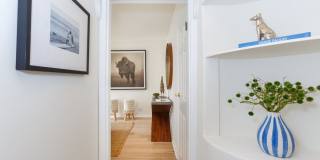 465 S Sherbourne Dr Gallery 18