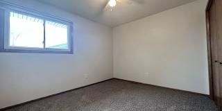 3 Bedroom Home in Maple Grove Gallery 11