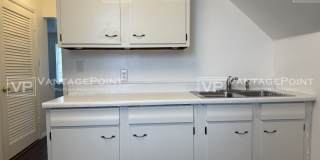 133 South Erie Street - Upper Gallery 6