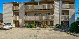 2820 STEAMSHIP Circle Gallery 1