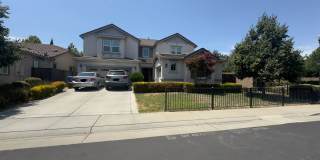 Beautiful home with 4 bedrooms and 3.5 baths located in Elk Grove. Gallery 1
