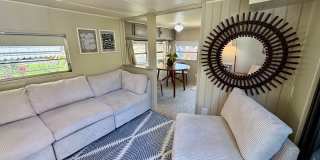 Bright & Newly Renovated FURNISHED 1-Bedroom Rental Gallery 1