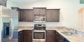 Beautiful 3 Bed/2 Bath Home Gallery 5