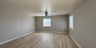 2932 Preece St - B Gallery 3
