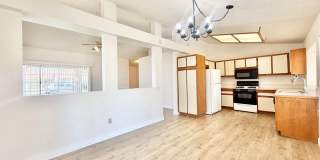 AVAILABLE NOW! 3 Bedroom 2 Bathroom Home in Golden Sun Estates! Gallery 7