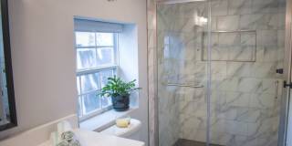 Beautiful 2 bedroom duplex in downtown Raleigh Available Early August! Gallery 12