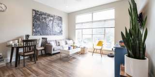 2082 Atherton Heights Lane Gallery 1