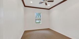 77 TAPADERO Lane Gallery 41
