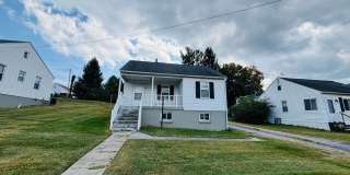 2 Bedroom, 1 Bath House Gallery 1