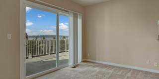 The Carillon Apartment Residences Gallery 68