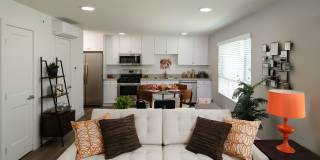 Spacious 2 Bed Townhouses! * BEST KOREATOWN LOCATION * washer & dryer * bidet Gallery 12
