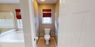 210 Grimes Drive Gallery 15