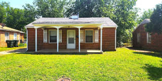 2 Bed 1 Bath 1 Car  Detached Garage in Chesser Addn Midwest City Gallery 1