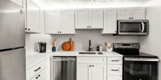 The Flats at Fox Hill Gallery 1