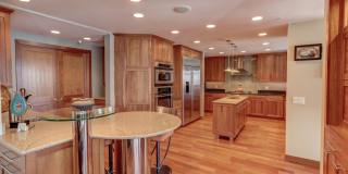 1070 Grandview Court Gallery 4
