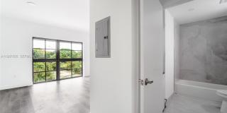 1165 NW 8th Ave Gallery 7