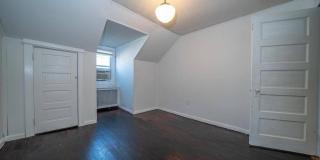 709 East 20TH Street Gallery 52