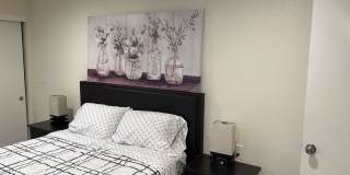 SHORT TERM LEASE ONLY - FULLY FURNISHED UNIT! Gallery 12