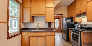 Charming 4 Bedroom/1.5 Bath Home for Rent Gallery 22