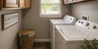 1100 W Rex St - Walk to Ball State – Spacious 5BR Home with Parking! PRELEASING for AUGUST! Gallery 15
