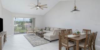 Beautifully Updated Condo Gallery 20