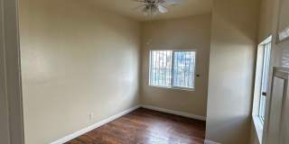 Welcome to 750 E 40th Pl Gallery 3