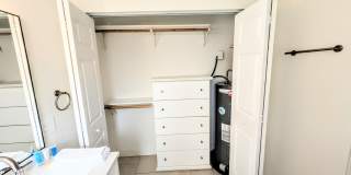 Annual furnished Updated 4-Bedroom Pool Home with Spacious Living Areas Gallery 20