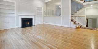 Beautifully Appointed Townhome in Historic Old Town Alexandria Gallery 5