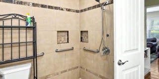 2BR Home in West Midtown Near GA Tech and Shepherd Center! Furnished or Unfurnished. Gallery 22