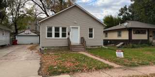 4+ Bedroom, 2 Bathroom House By Augustana and USF Gallery 1
