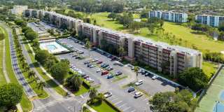 3661 Via Poinciana Gallery 29