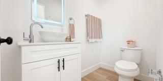 1338 West 35th Place - Co-Living 1338 West 35th Place - Co-Living Gallery 20