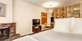 Telegraph Hill Gallery 40