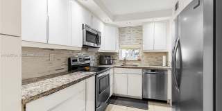 9200 W Hollybrook Lake Drive Gallery 8