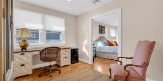 18 Meadow Avenue Gallery 32