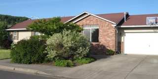 Newly Renovated 3 Bedroom, 2 Bath House in Sheridan Gallery 1